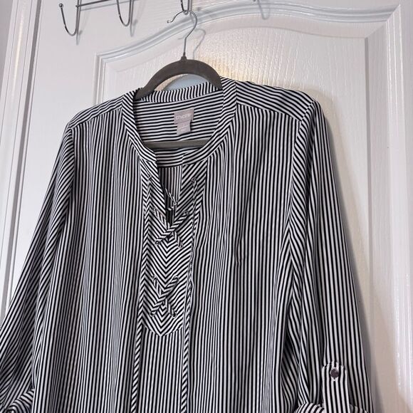 Chico’s Women’s Striped Lace Up Roll Tab Sleeve Asymmetrical Hem Tunic Size L/2 - Picture 3 of 10